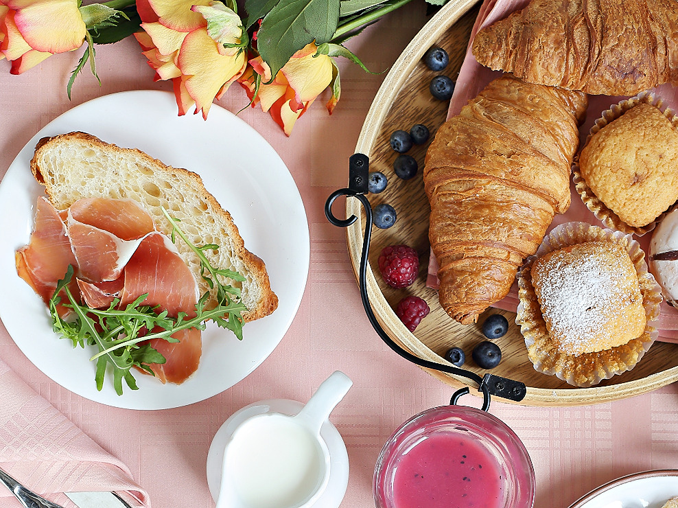 Seafood, Meat and Specialty supplied by Catanese Classics Seafood, Meat and Specialty supplied by Catanese Classics